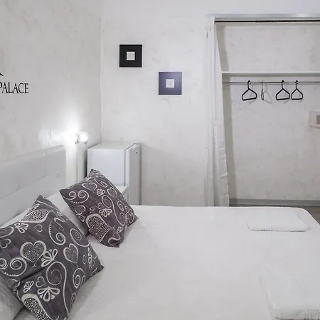 Etnea Palace Oda ve Kahvaltı