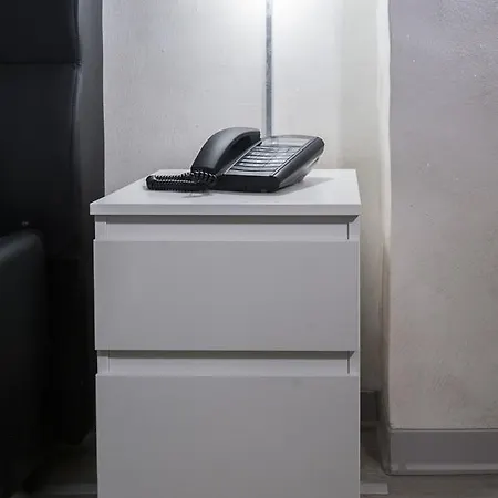 Etnea Palace Oda ve Kahvaltı 3*
