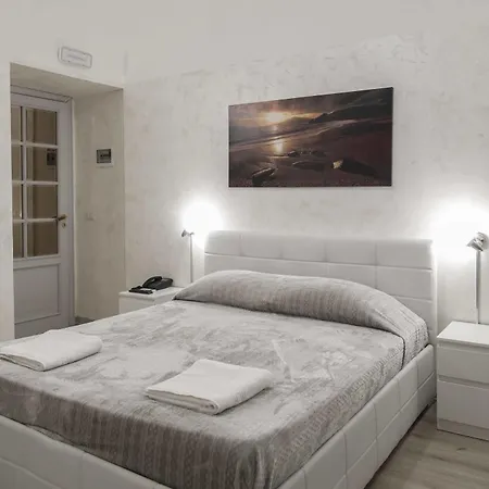 Etnea Palace Oda ve Kahvaltı Katanya
