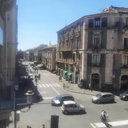 Etnea Palace Alojamento de Acomodação e Pequeno-almoço