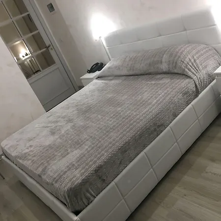 Etnea Palace Alojamento de Acomodação e Pequeno-almoço