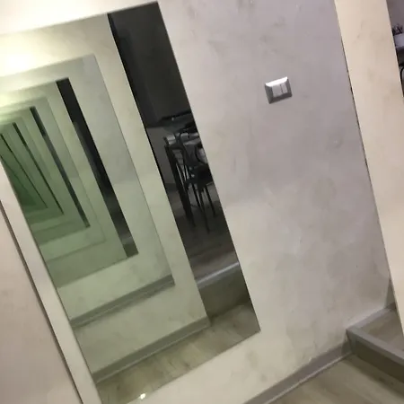 Alojamento de Acomodação e Pequeno-almoço Etnea Palace Catânia