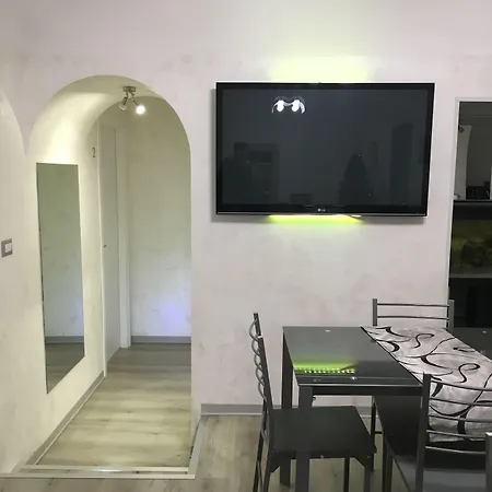 Alojamento de Acomodação e Pequeno-almoço Etnea Palace 4*
